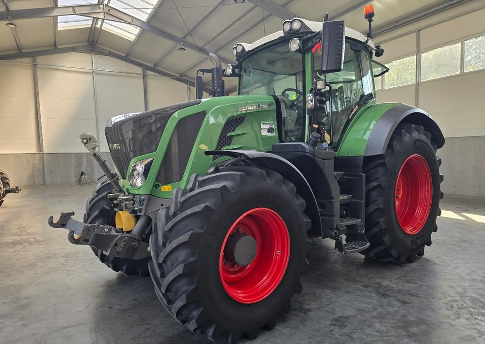 Fendt 828 S4 - Traktor: das Bild 1 Fendt 828 S4 - Traktor: das Bild 1
