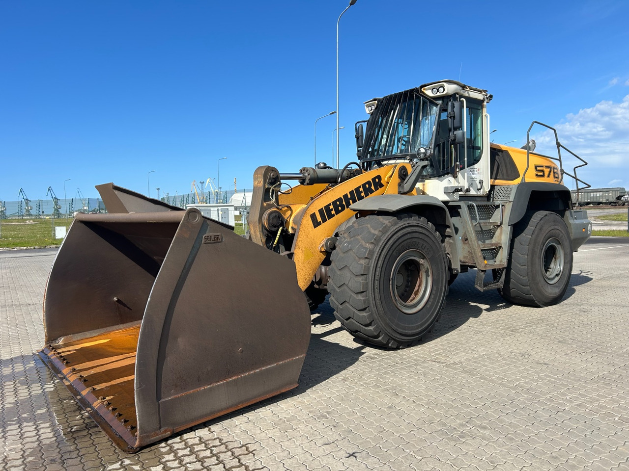 LIEBHERR L576 - Radlader: das Bild 1 LIEBHERR L576 - Radlader: das Bild 1