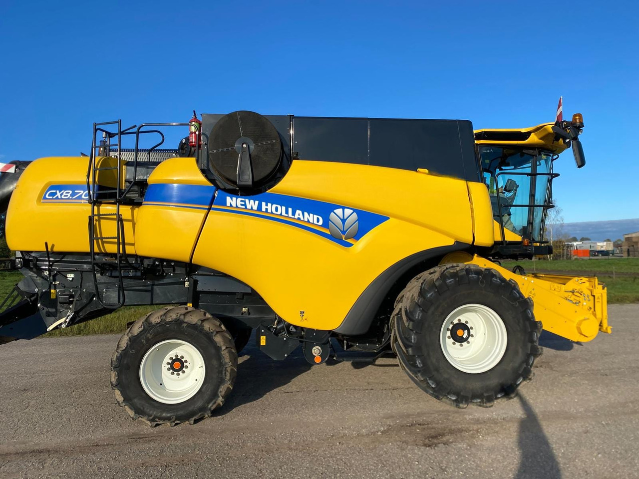 NEW HOLLAND CX8.70 - Erntemaschine: das Bild 4 NEW HOLLAND CX8.70 - Erntemaschine: das Bild 4
