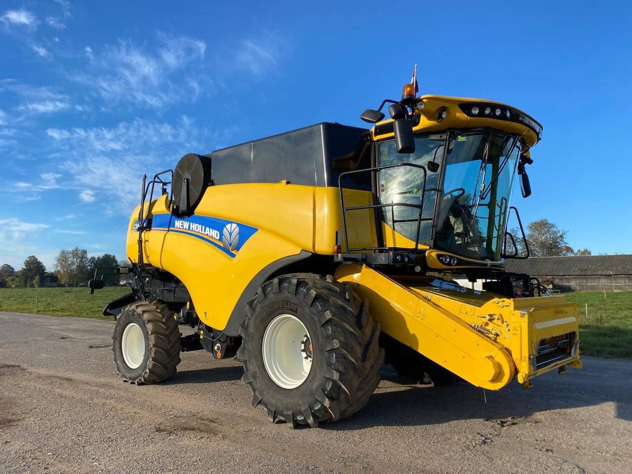 NEW HOLLAND CX8.70 - Erntemaschine: das Bild 3 NEW HOLLAND CX8.70 - Erntemaschine: das Bild 3