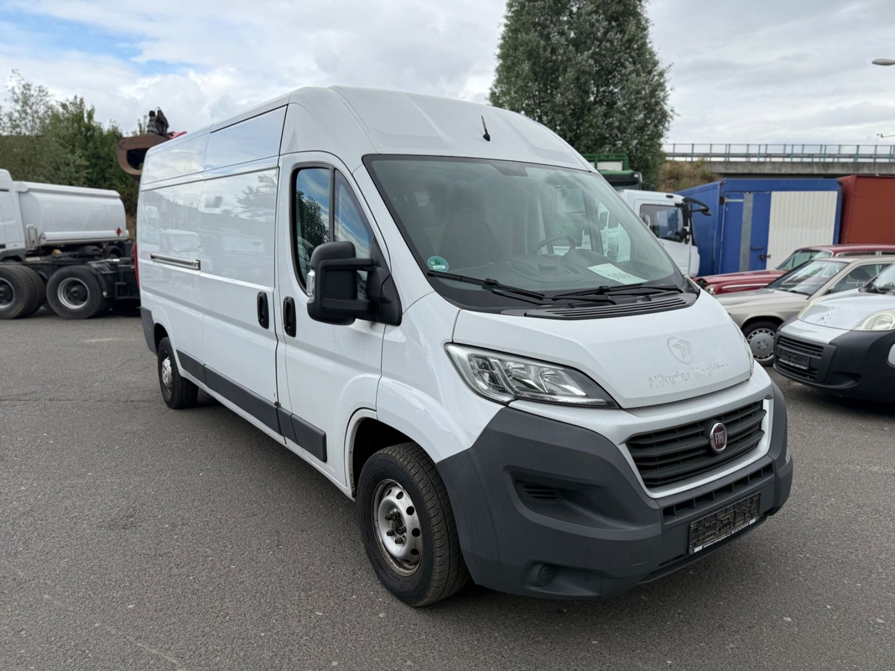 Fiat Ducato Grossr.-Kasten 35 130 L4H2 RS: 4035 mm - Kastenwagen: das Bild 2 Fiat Ducato Grossr.-Kasten 35 130 L4H2 RS: 4035 mm - Kastenwagen: das Bild 2