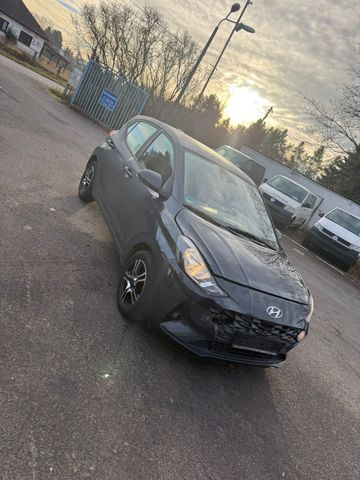 Hyundai i10 Trend Automatic. - PKW: das Bild 2 Hyundai i10 Trend Automatic. - PKW: das Bild 2