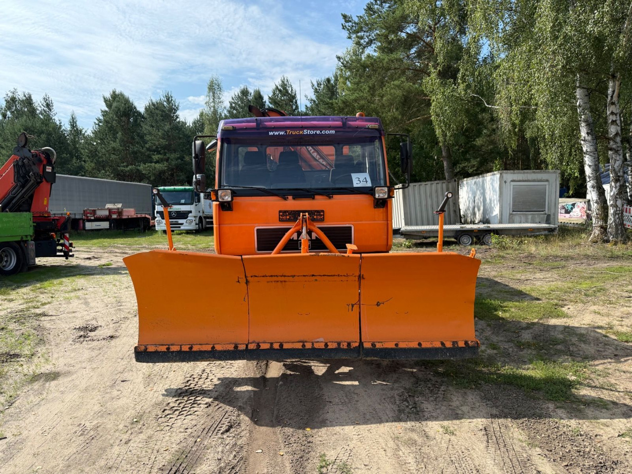 MAN 10.224 Atlas Kran Salzstreuer 4X4 - Kipper, Autokran: das Bild 2 MAN 10.224 Atlas Kran Salzstreuer 4X4 - Kipper, Autokran: das Bild 2