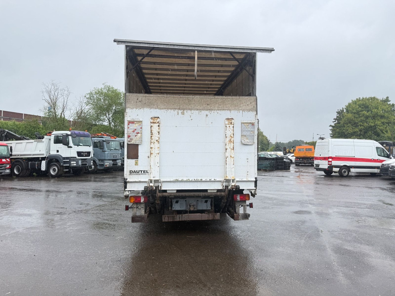 Mercedes-Benz Atego 1222 LbW Klima - Plane LKW: das Bild 4 Mercedes-Benz Atego 1222 LbW Klima - Plane LKW: das Bild 4