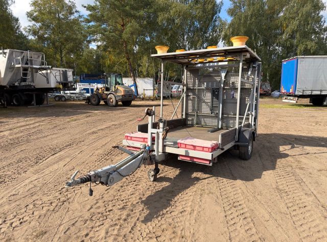 Nissan A31S/L-12-150 - Baugeräte, Anhänger: das Bild 4 Nissan A31S/L-12-150 - Baugeräte, Anhänger: das Bild 4