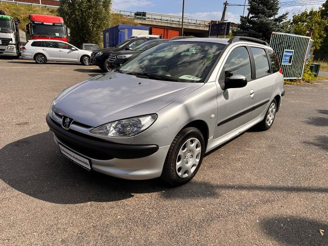 Peugeot 206 SW Grand Filou Cool - Kombi: das Bild 3 Peugeot 206 SW Grand Filou Cool - Kombi: das Bild 3