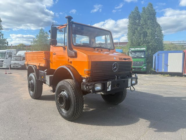 Unimog 2100 4x4 - Pritsche LKW: das Bild 1 Unimog 2100 4x4 - Pritsche LKW: das Bild 1
