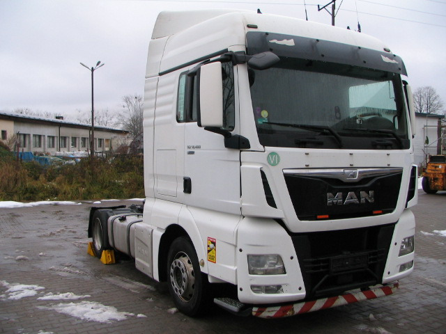 MAN TGX 18.480 / LOW DECK / ENGINE DAMAGE. - Sattelzugmaschine: das Bild 1 MAN TGX 18.480 / LOW DECK / ENGINE DAMAGE. - Sattelzugmaschine: das Bild 1