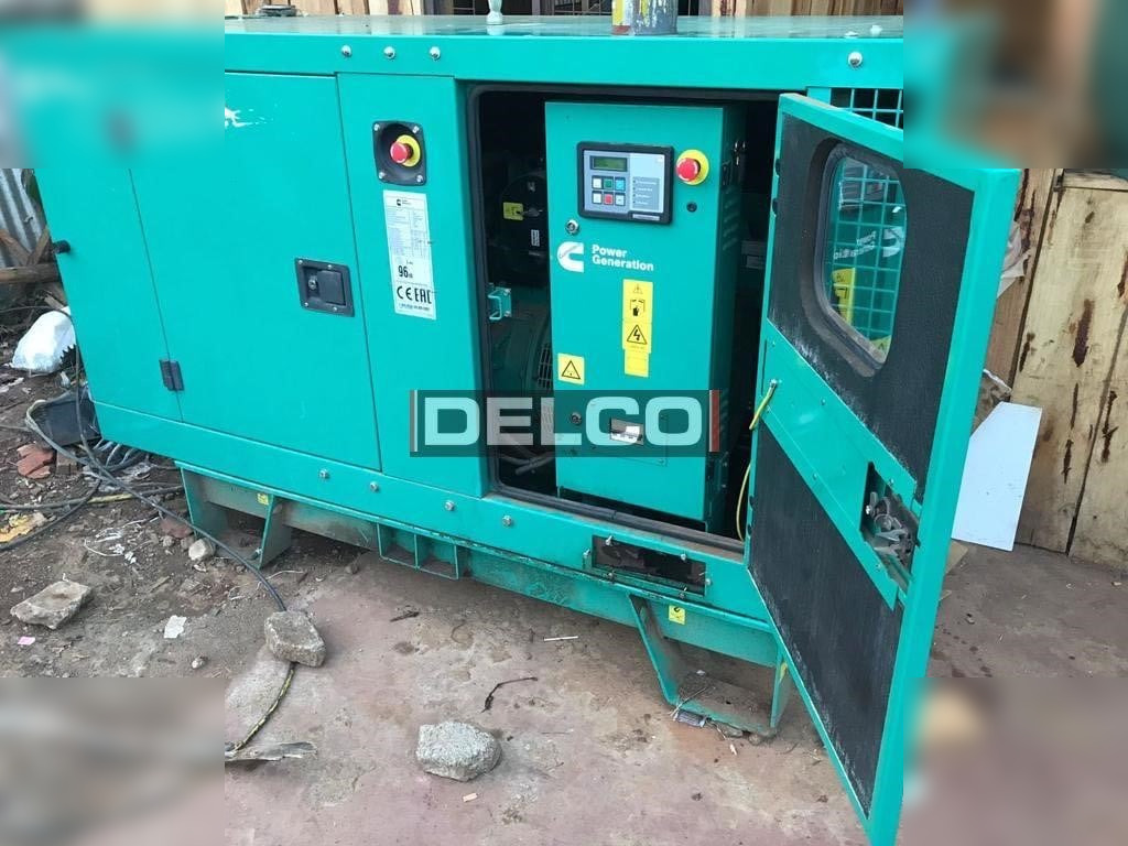 CUMMINS 1250 KVA - Stromgenerator: das Bild 2 CUMMINS 1250 KVA - Stromgenerator: das Bild 2