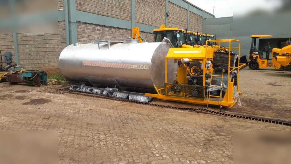 DELCO BD10000 - Bitumenspritzmaschine: das Bild 3 DELCO BD10000 - Bitumenspritzmaschine: das Bild 3