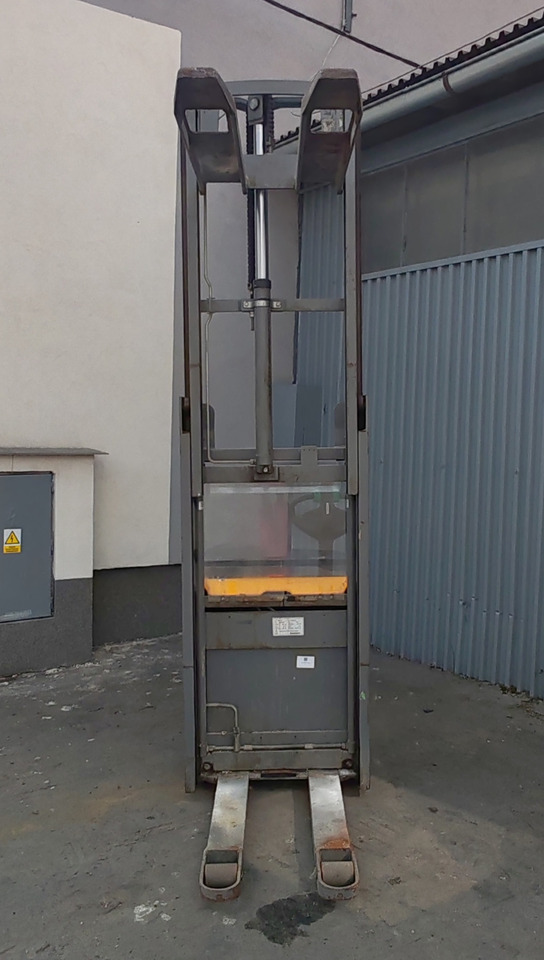 Jungheinrich EJC 112 2.5m/ flee lift/ 2105mh/ 2017y - Hochhubwagen: das Bild 5 Jungheinrich EJC 112 2.5m/ flee lift/ 2105mh/ 2017y - Hochhubwagen: das Bild 5