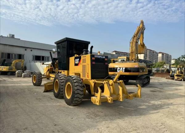 CAT 140H - Walzenzug: das Bild 4 CAT 140H - Walzenzug: das Bild 4