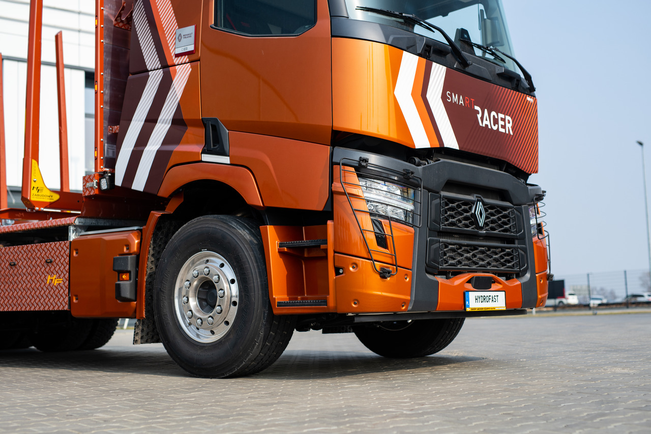RENAULT TRUCKS C P6X4 Zabudowa do transportu drewna / Timber transport truck / Holztransportwagen/Camion de transport lemn - Holztransporter, Elektro-LKW: das Bild 2 RENAULT TRUCKS C P6X4 Zabudowa do transportu drewna / Timber transport truck / Holztransportwagen/Camion de transport lemn - Holztransporter, Elektro-LKW: das Bild 2