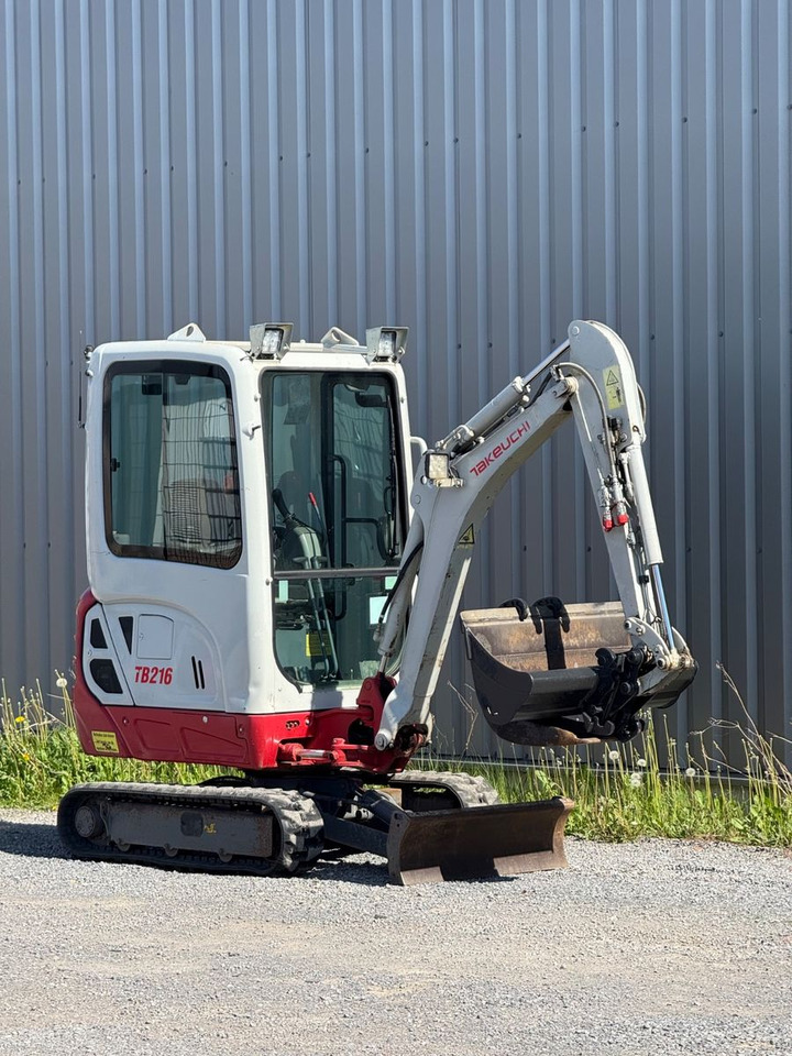 Takeuchi TB216 - Minibagger: das Bild 2 Takeuchi TB216 - Minibagger: das Bild 2