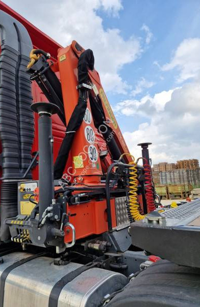 Volvo FH12 420 - Sattelzugmaschine: das Bild 5 Volvo FH12 420 - Sattelzugmaschine: das Bild 5