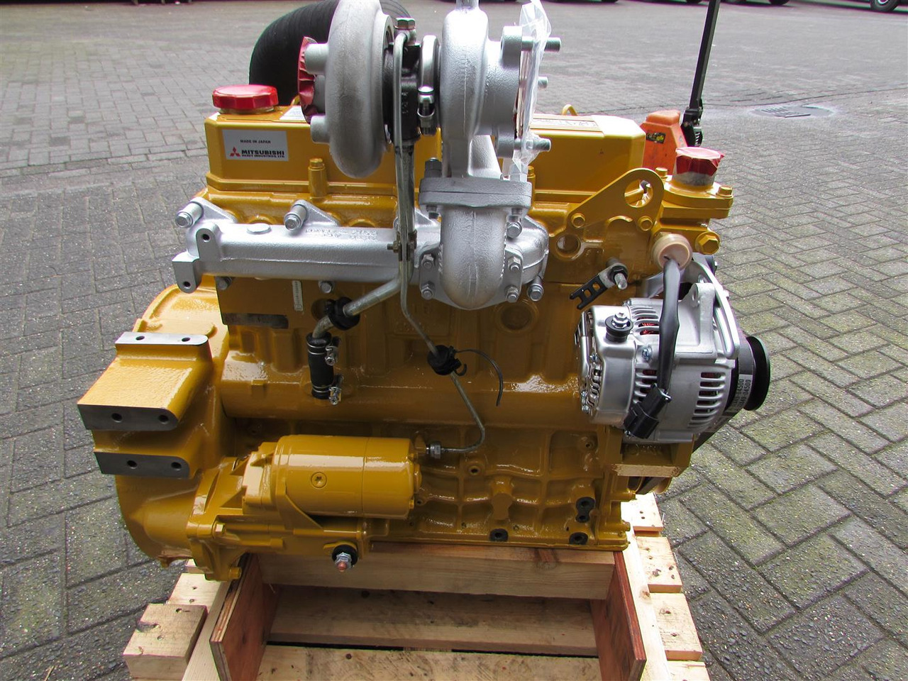 CATERPILLAR / MITSUBISHI RECON S4S-DT73CWL CAT C3.4 55kW-2500Rpm - Motor für Lader: das Bild 5 CATERPILLAR / MITSUBISHI RECON S4S-DT73CWL CAT C3.4 55kW-2500Rpm - Motor für Lader: das Bild 5
