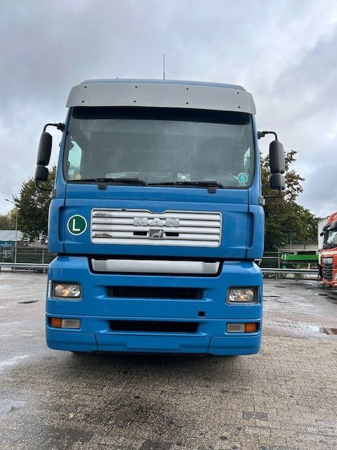 MAN TGA 18.440 MAN / TGA / Euro 5 / APK - Sattelzugmaschine: das Bild 2 MAN TGA 18.440 MAN / TGA / Euro 5 / APK - Sattelzugmaschine: das Bild 2