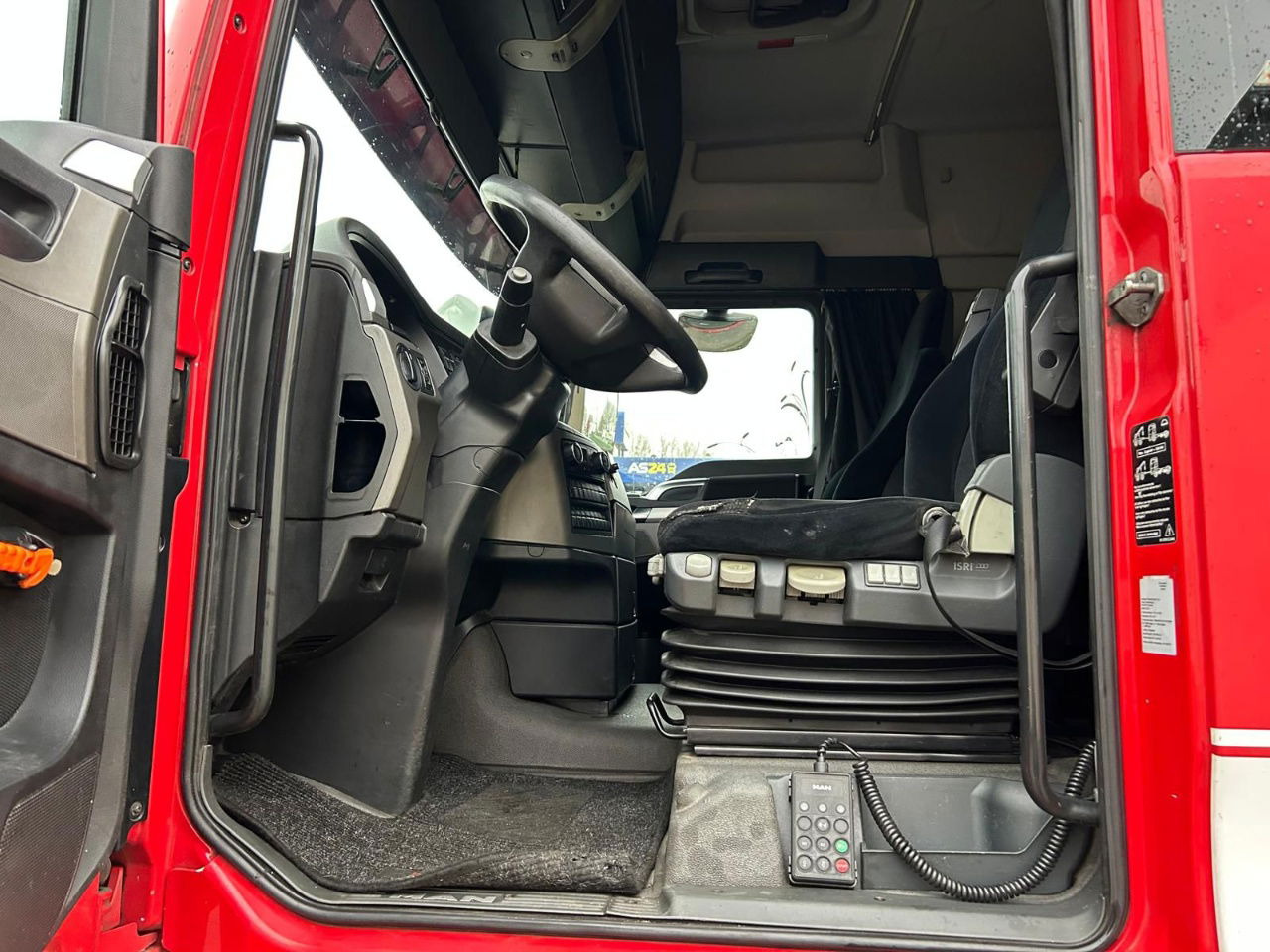 MAN TGX 18.440 Euro 5 / 2011 / 440pk - Sattelzugmaschine: das Bild 3 MAN TGX 18.440 Euro 5 / 2011 / 440pk - Sattelzugmaschine: das Bild 3