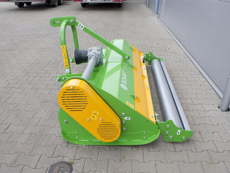 Bomet Schlegelmulcher / Flail mower / Faucheuse à fléaux / condizionatore a flagelli / Мульчер / Kosiarka bijakowa Indus 2 m - Schlegelmäher: das Bild 4 Bomet Schlegelmulcher / Flail mower / Faucheuse à fléaux / condizionatore a flagelli / Мульчер / Kosiarka bijakowa Indus 2 m - Schlegelmäher: das Bild 4