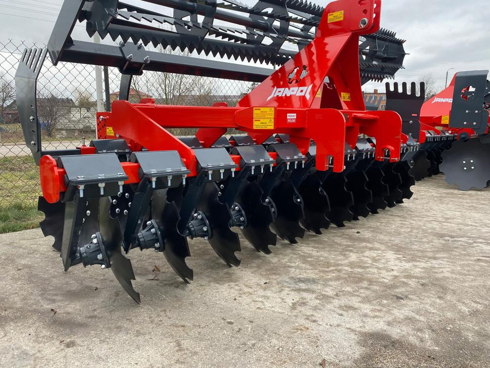 Janpol Scheibenegge / Disc harrow / Déchaumeur à disques / Erpice a dischi / Средняя дисковая борона / Brona talerzowa medium „COMPACT” 3 m - Scheibenegge: das Bild 3 Janpol Scheibenegge / Disc harrow / Déchaumeur à disques / Erpice a dischi / Средняя дисковая борона / Brona talerzowa medium „COMPACT” 3 m - Scheibenegge: das Bild 3