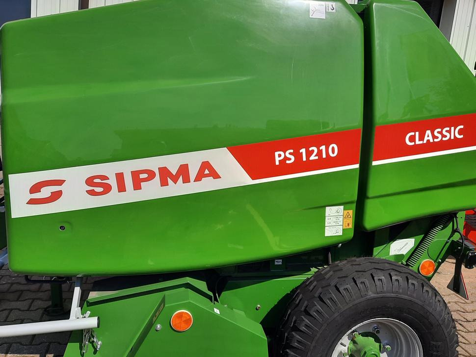 SIPMA Rundballenpresse / Round baler / Ballenpresse / Presse à balles / Rotoempacadora / Пресс-подборщик/ Prasa belująca stałokomorowa PS 1210 - Rundballenpresse: das Bild 4 SIPMA Rundballenpresse / Round baler / Ballenpresse / Presse à balles / Rotoempacadora / Пресс-подборщик/ Prasa belująca stałokomorowa PS 1210 - Rundballenpresse: das Bild 4