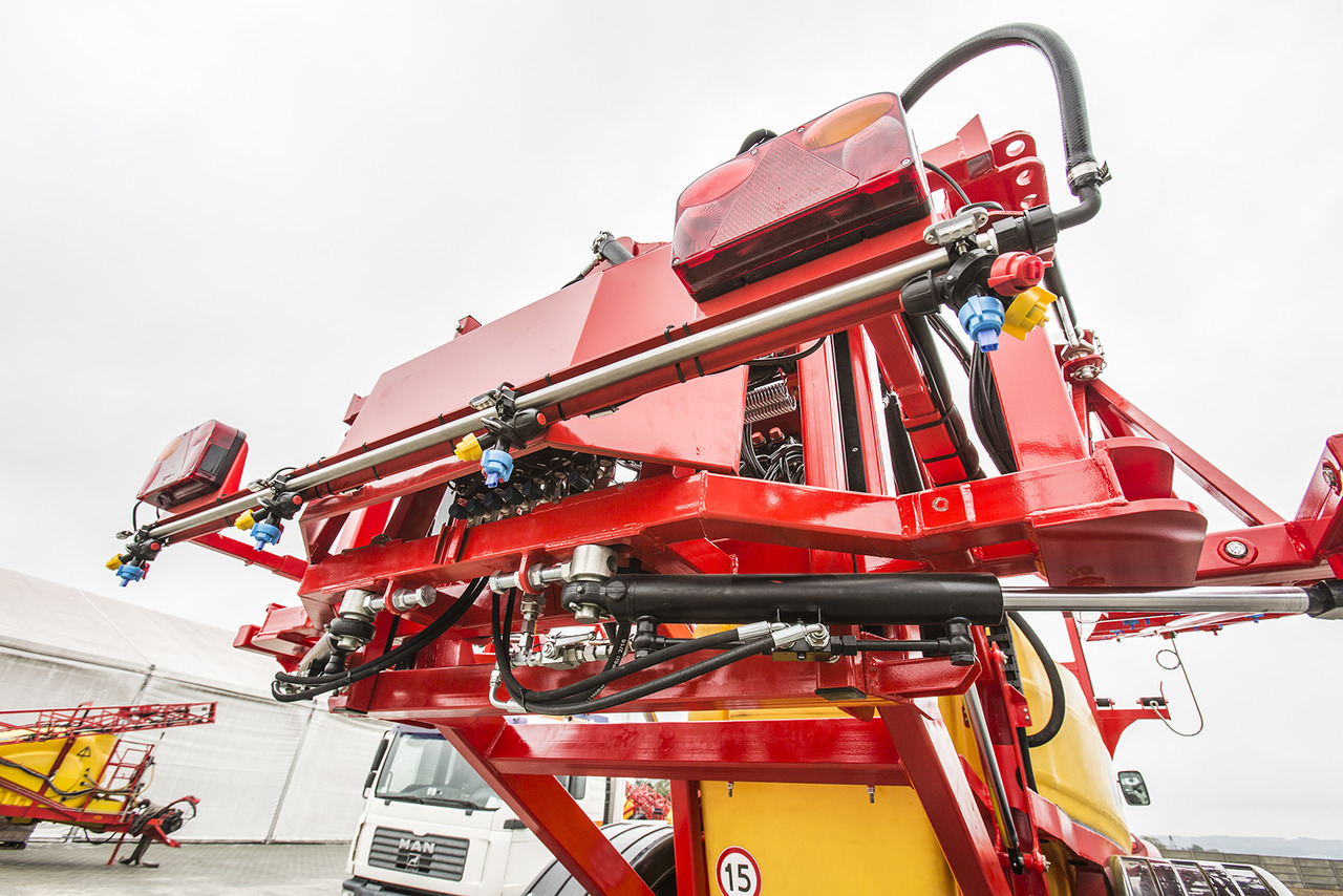 NEU: Anhängespritze WOPROL Feldspritze / Sprayer / Pulvérisateur / Opryskiwacz 4000 L: das Bild 7