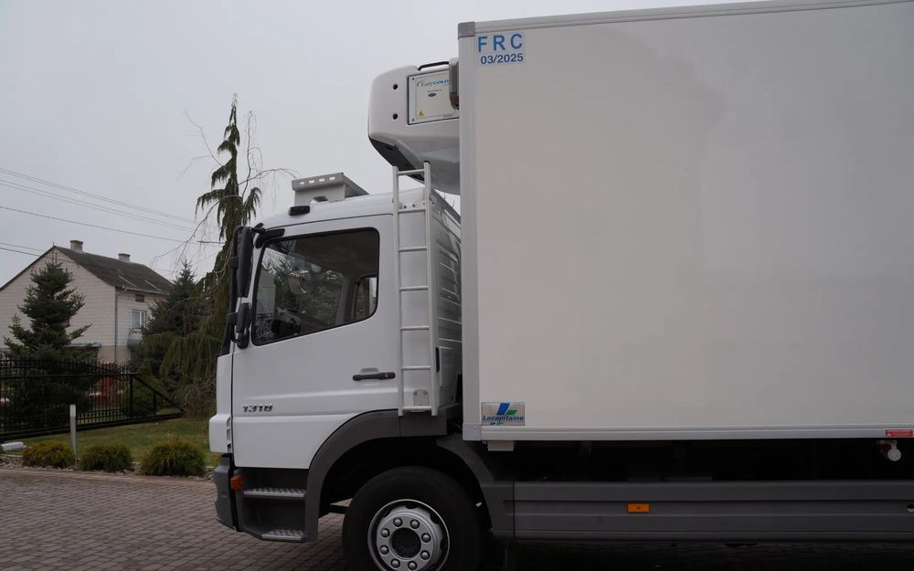 Mercedes-Benz ATEGO 1318 EURO 5 132 TYS KM CHŁODNIA CARRIER 750 WINDA - Kühlkoffer LKW: das Bild 3 Mercedes-Benz ATEGO 1318 EURO 5 132 TYS KM CHŁODNIA CARRIER 750 WINDA - Kühlkoffer LKW: das Bild 3