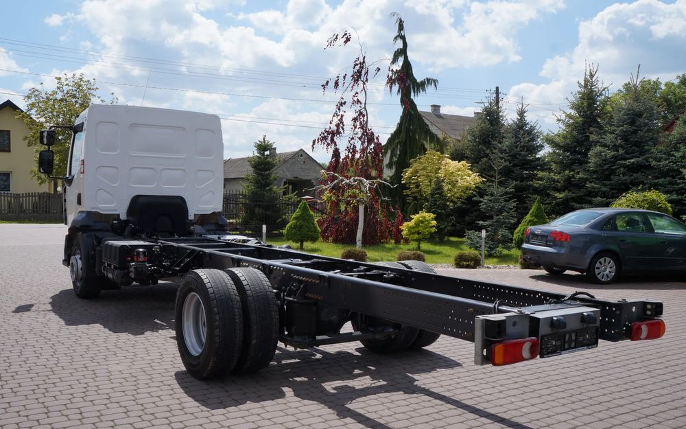 Renault RENAULT GAMA D 16.210 EURO 6 RAMA DO ZABUDOWY 16.000 KG VOLVO FL - Fahrgestell LKW: das Bild 3 Renault RENAULT GAMA D 16.210 EURO 6 RAMA DO ZABUDOWY 16.000 KG VOLVO FL - Fahrgestell LKW: das Bild 3