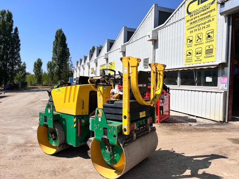 Ammann AV26-2 COMPACTEUR ROULEAU TANDEM VIBRANT ARTICULÉ - Straßenwalze: das Bild 3 Ammann AV26-2 COMPACTEUR ROULEAU TANDEM VIBRANT ARTICULÉ - Straßenwalze: das Bild 3