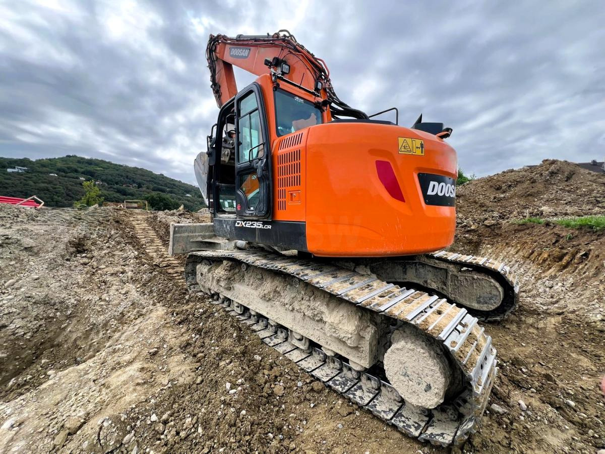 Doosan DX235 LCR-5 PELLE A CHENILLES 26T - Kettenbagger: das Bild 2 Doosan DX235 LCR-5 PELLE A CHENILLES 26T - Kettenbagger: das Bild 2