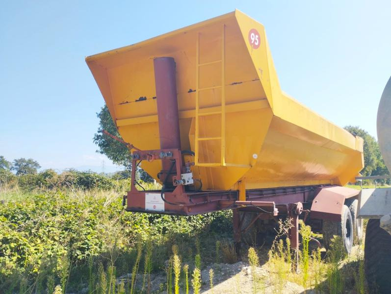 FRUEHAUF Semi benne ED 32 - Kipper Auflieger: das Bild 1 FRUEHAUF Semi benne ED 32 - Kipper Auflieger: das Bild 1