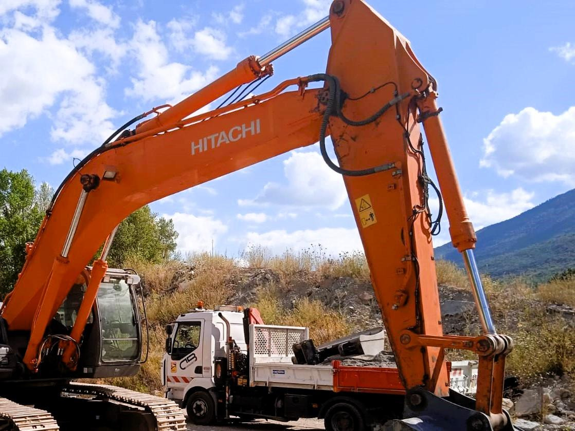 HITACHI PELLE ZX 350 LCN-3 35T - Kettenbagger: das Bild 5 HITACHI PELLE ZX 350 LCN-3 35T - Kettenbagger: das Bild 5