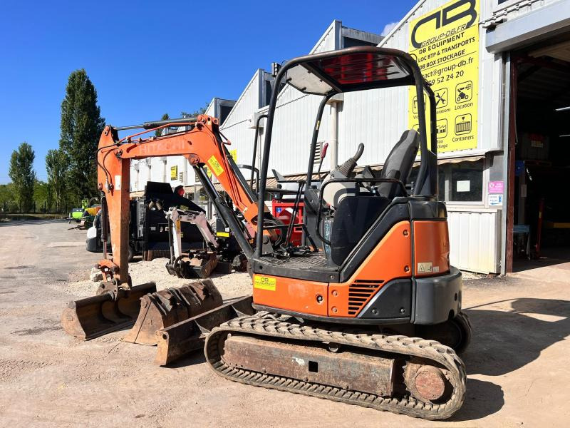 Hitachi ZX29U3 MINIPELLE 3T - Minibagger: das Bild 2 Hitachi ZX29U3 MINIPELLE 3T - Minibagger: das Bild 2