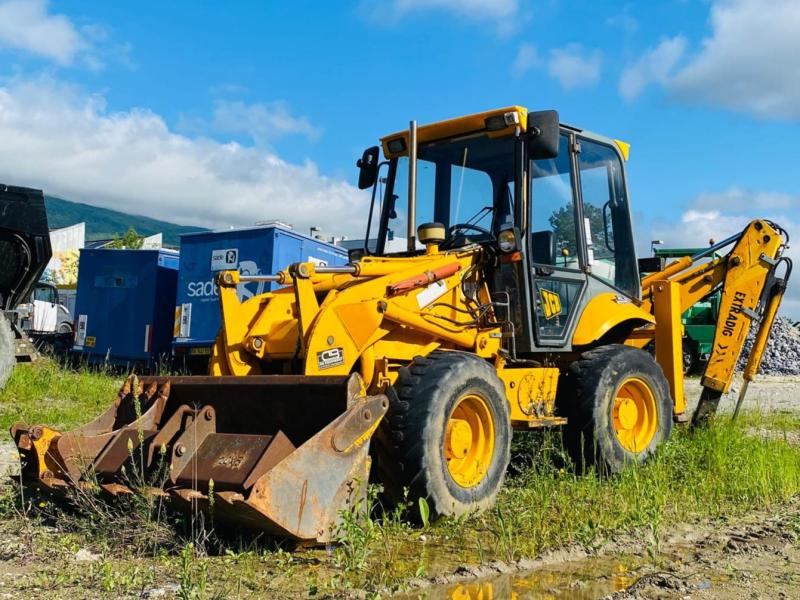 Jcb 2 CX TRACTOPELLE 5,2T (NET DE TVA) - Baggerlader: das Bild 1 Jcb 2 CX TRACTOPELLE 5,2T (NET DE TVA) - Baggerlader: das Bild 1