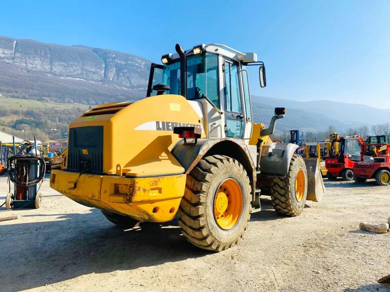 LIEBHERR Chargeuse L524 10T - Radlader: das Bild 4 LIEBHERR Chargeuse L524 10T - Radlader: das Bild 4