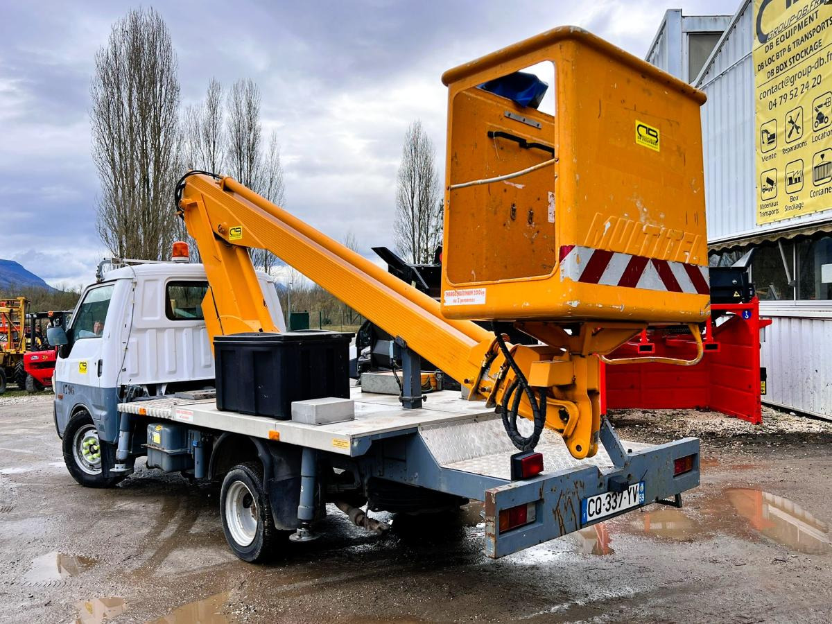 Mazda Bongo Fourgon Nacelle 14,5m - Arbeitsbühne, Transporter: das Bild 3 Mazda Bongo Fourgon Nacelle 14,5m - Arbeitsbühne, Transporter: das Bild 3