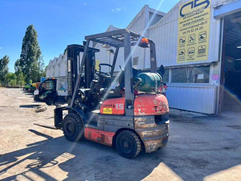 Toyota 426 FGF15 CHARIOT ELEVATEUR A GAZ 1,5T 4,3m - Treibgasstapler: das Bild 2 Toyota 426 FGF15 CHARIOT ELEVATEUR A GAZ 1,5T 4,3m - Treibgasstapler: das Bild 2