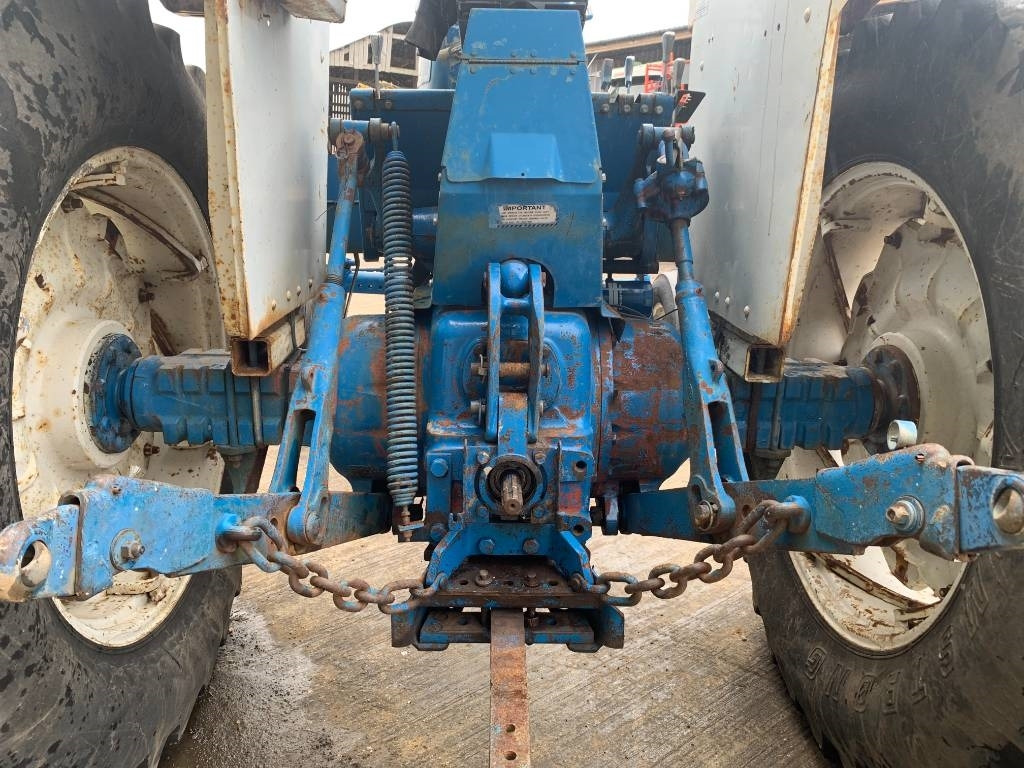 Ford 7000 - Traktor: das Bild 5 Ford 7000 - Traktor: das Bild 5