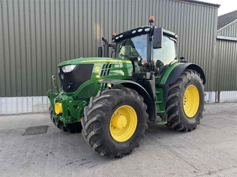 John Deere 6215R Command Pro **Ultimate Edition**Front PTO** - Traktor: das Bild 1 John Deere 6215R Command Pro **Ultimate Edition**Front PTO** - Traktor: das Bild 1
