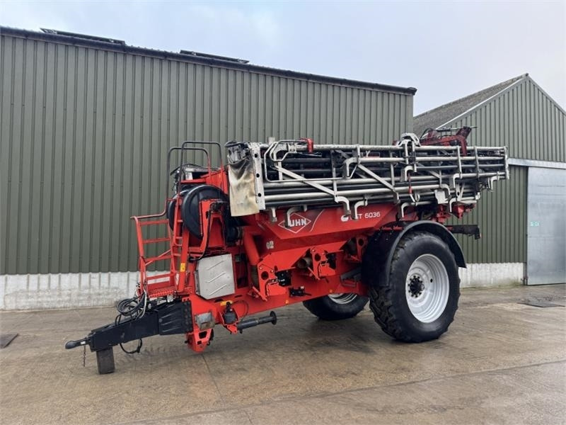 Kuhn AGT 6036 Boom Fert Spreader - Düngerstreuer: das Bild 1 Kuhn AGT 6036 Boom Fert Spreader - Düngerstreuer: das Bild 1