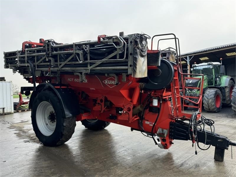 Kuhn AGT 6036 Boom Fert Spreader - Düngerstreuer: das Bild 4 Kuhn AGT 6036 Boom Fert Spreader - Düngerstreuer: das Bild 4