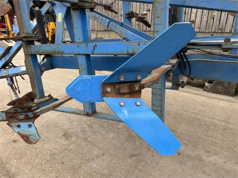 Bodenfräse Lemken Thorit 400 Cultivator: das Bild 12 Bodenfräse Lemken Thorit 400 Cultivator: das Bild 12