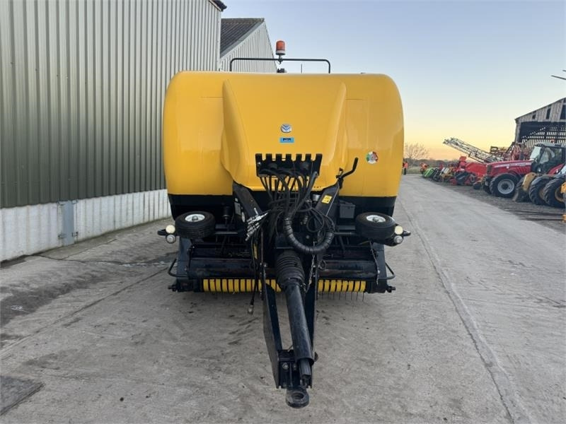 New Holland BB9060 Baler - Packenpresse: das Bild 5 New Holland BB9060 Baler - Packenpresse: das Bild 5