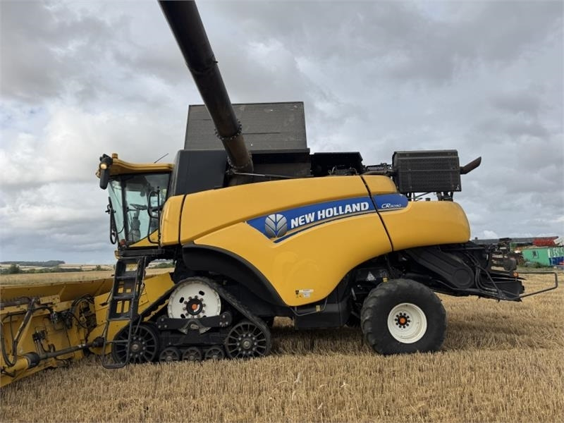 New Holland New Holland CR9090 Rotary Combine **Video Below** - Zubehör für Erntemaschine: das Bild 2 New Holland New Holland CR9090 Rotary Combine **Video Below** - Zubehör für Erntemaschine: das Bild 2