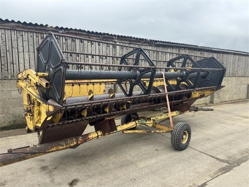 Zubehör für Erntemaschine New Holland TX65 c/w 17ft Header: das Bild 21