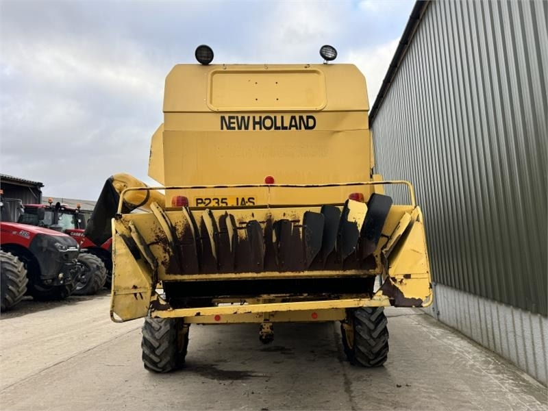 New Holland TX67 c/w 20ft Header - Zubehör für Erntemaschine: das Bild 5 New Holland TX67 c/w 20ft Header - Zubehör für Erntemaschine: das Bild 5