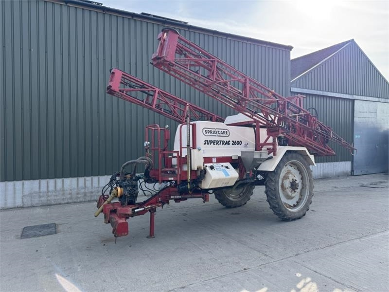 Spraycare Supertrac 2600L 24m - Anbauspritze: das Bild 1 Spraycare Supertrac 2600L 24m - Anbauspritze: das Bild 1
