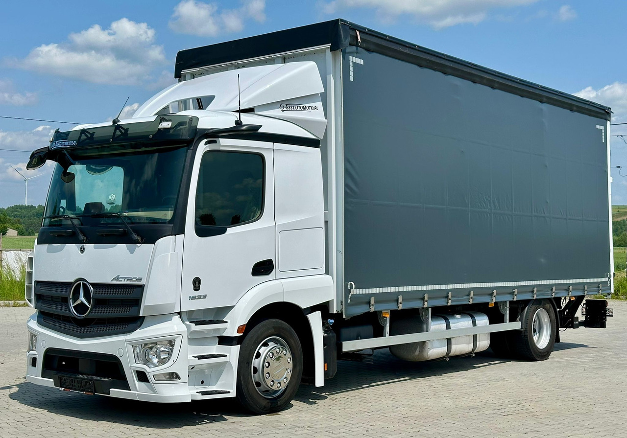 MERCEDES-BENZ ACTROS 1833 / FIRANKA / WINDA / 18 PALET / AUTOMAT / 310 TYS KM / DUŻY SILNIK / 2020 ROK / SYPIALKA - Plane LKW: das Bild 2 MERCEDES-BENZ ACTROS 1833 / FIRANKA / WINDA / 18 PALET / AUTOMAT / 310 TYS KM / DUŻY SILNIK / 2020 ROK / SYPIALKA - Plane LKW: das Bild 2