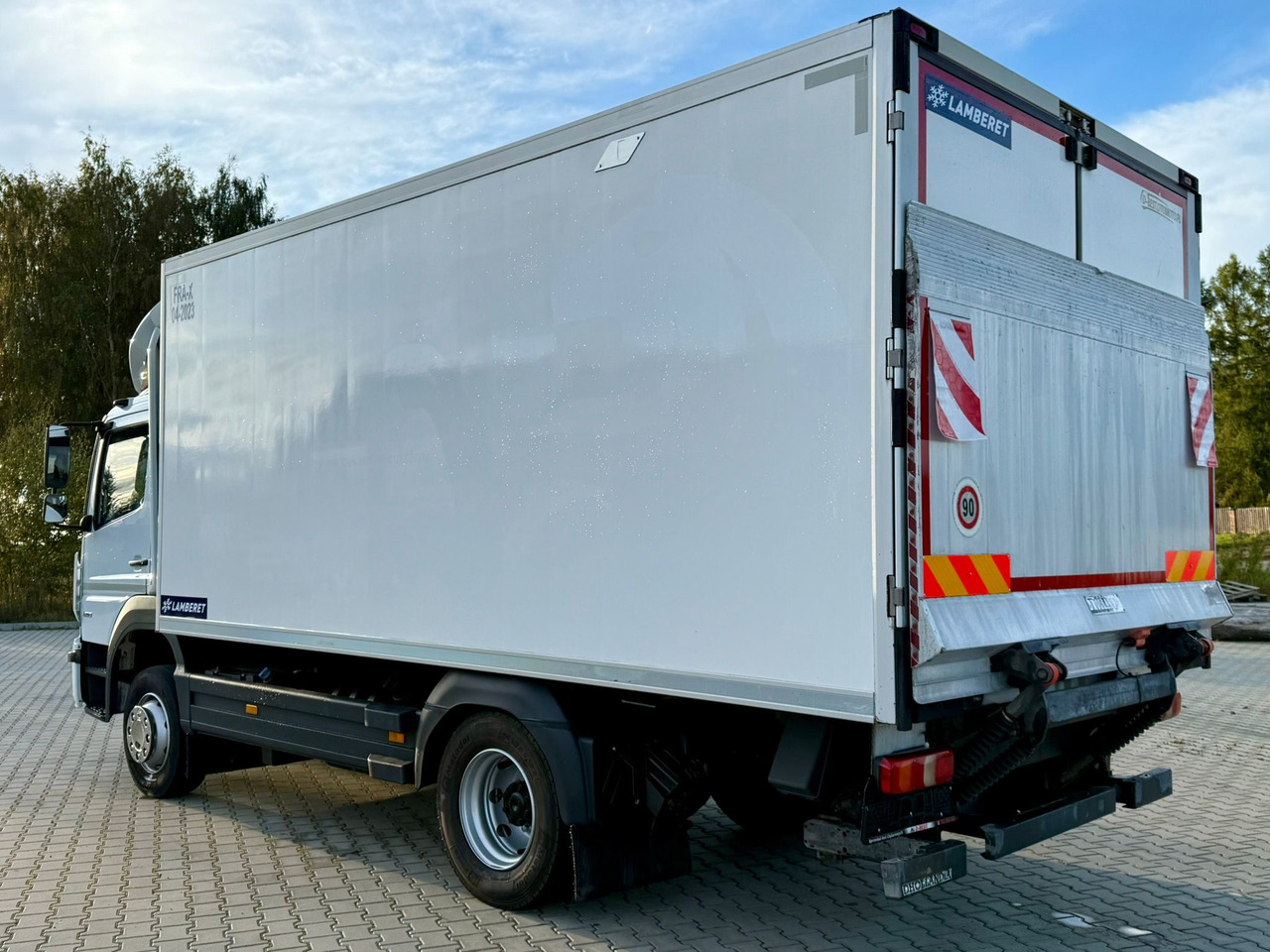 MERCEDES-BENZ ATEGO 1218 / CHŁODNIA / IZOTERMA / WINDA / 5.10 M DŁUGOŚCI / LAMBERET / AUTOMAT / 2017 ROK / 410 TYŚ KM - Kühlkoffer LKW: das Bild 4 MERCEDES-BENZ ATEGO 1218 / CHŁODNIA / IZOTERMA / WINDA / 5.10 M DŁUGOŚCI / LAMBERET / AUTOMAT / 2017 ROK / 410 TYŚ KM - Kühlkoffer LKW: das Bild 4