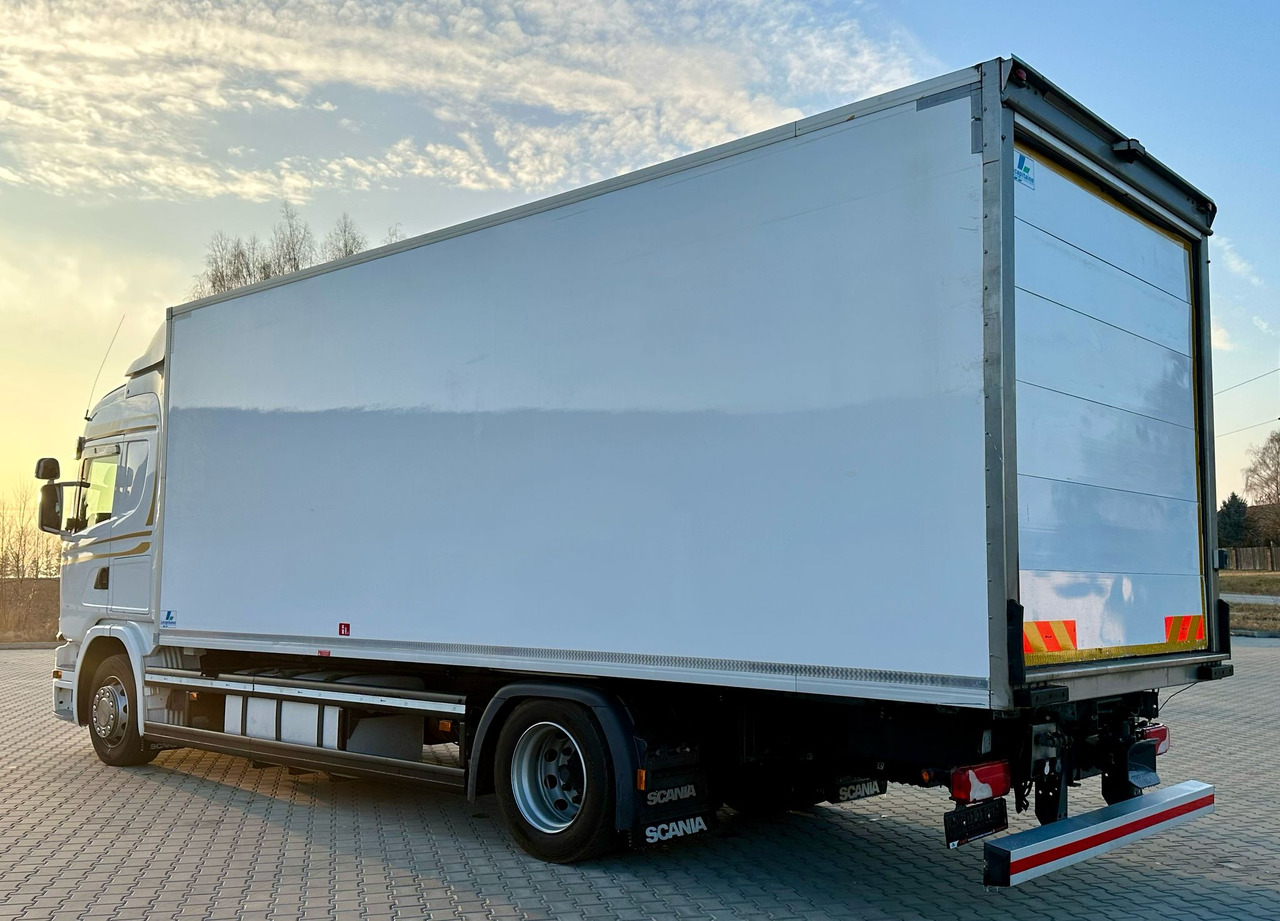SCANIA G360 / IZOTERMA / 6.8 M DŁUGOŚCI / AUTOMAT / CAŁA NA PODUSZKACH / KLIMA POSTOJOWA / ELEKTRYCZNA ROLETA TYŁ / SYPIALKA - Isotherm LKW: das Bild 5 SCANIA G360 / IZOTERMA / 6.8 M DŁUGOŚCI / AUTOMAT / CAŁA NA PODUSZKACH / KLIMA POSTOJOWA / ELEKTRYCZNA ROLETA TYŁ / SYPIALKA - Isotherm LKW: das Bild 5